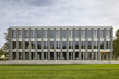 Une école en bois régional