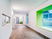 Beaucoup d'espace pour les rencontres dans les couloirs