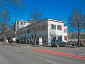Le bâtiment commercial avant l'extension