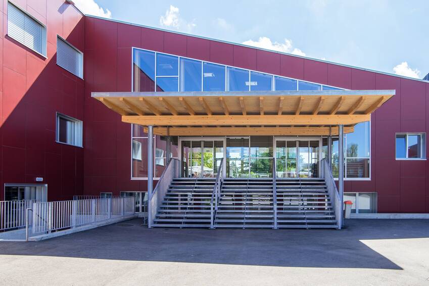 Renovation/ new construction Cormanon school