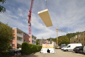 Aufrichtearbeiten mit dem Kran