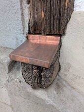 La façade côté rue a été rénovée sur le plan énergétique et acoustique.